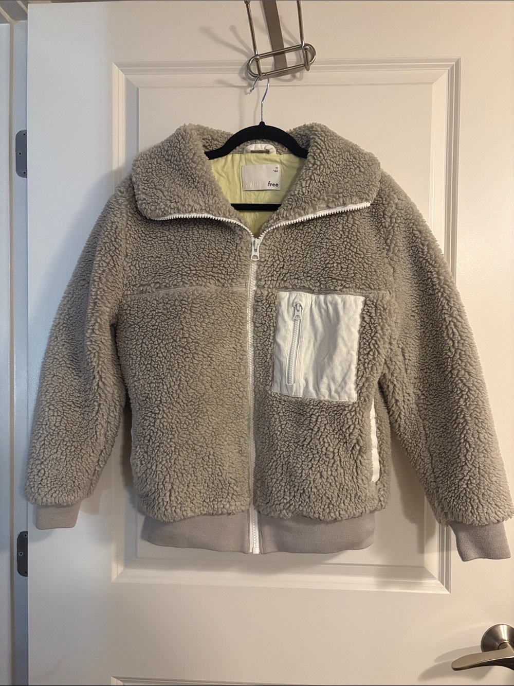 Wilfred Plush Teddy Jacket in Gray with White Pocket